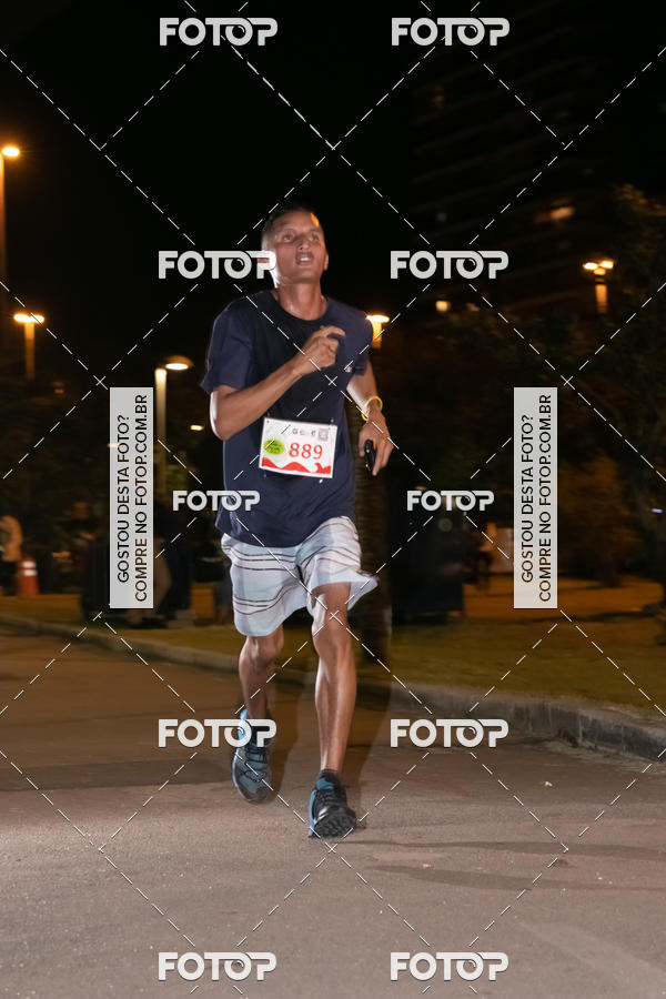 Buy your photos of the eventMarines Night Run on Fotop
