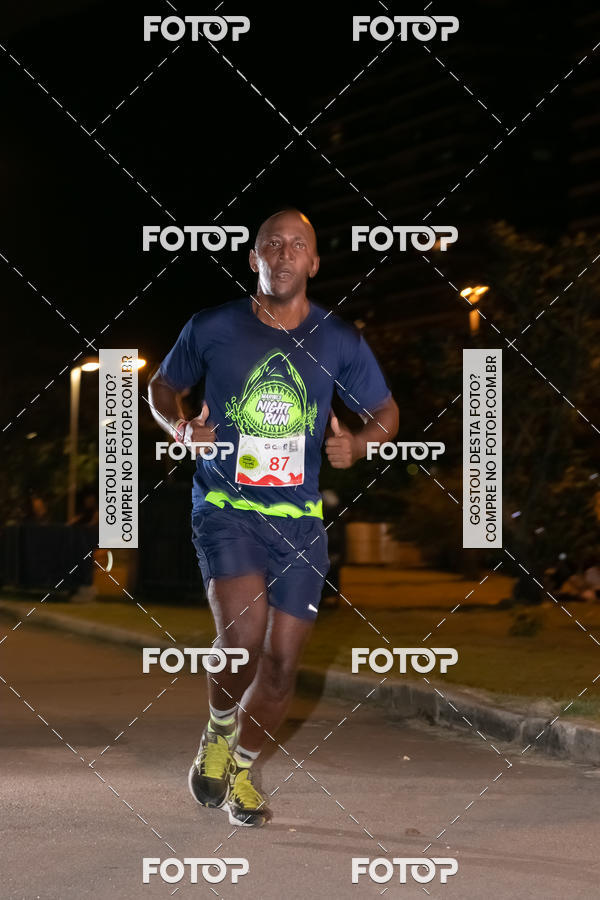 Buy your photos of the eventMarines Night Run on Fotop