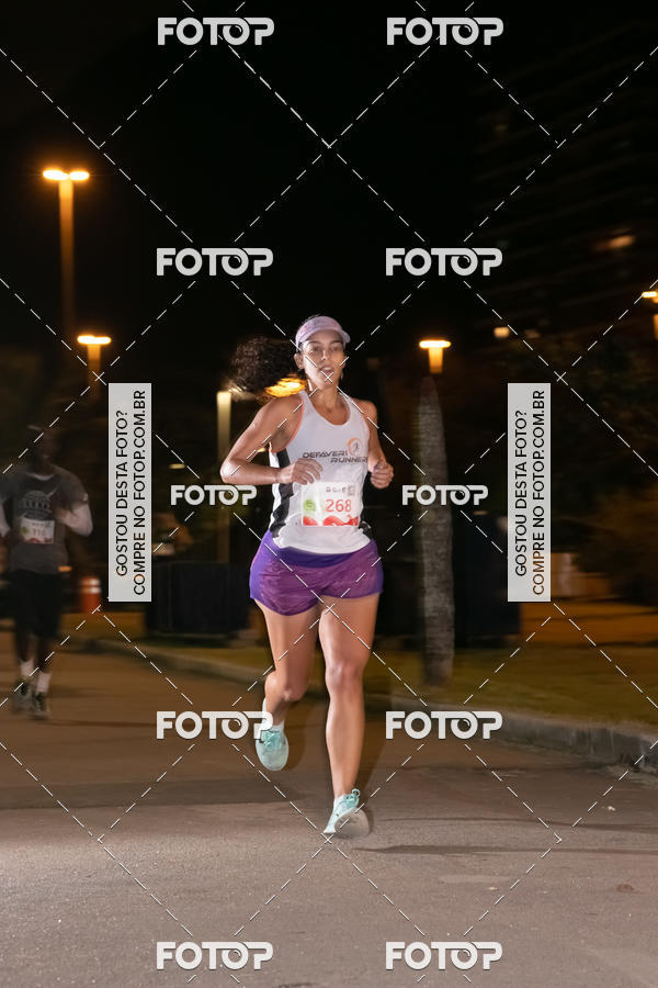 Buy your photos of the eventMarines Night Run on Fotop