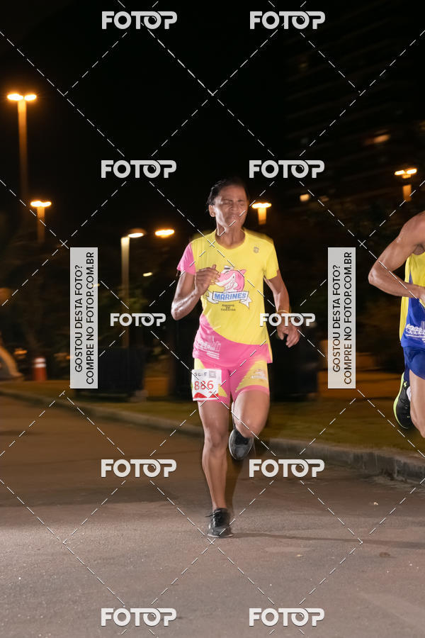 Buy your photos of the eventMarines Night Run on Fotop