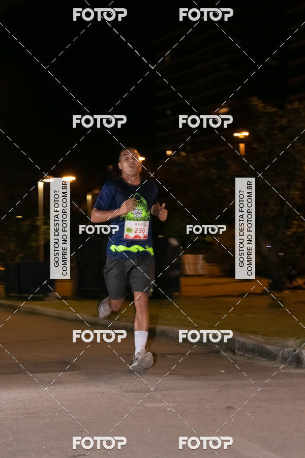 Buy your photos of the eventMarines Night Run on Fotop