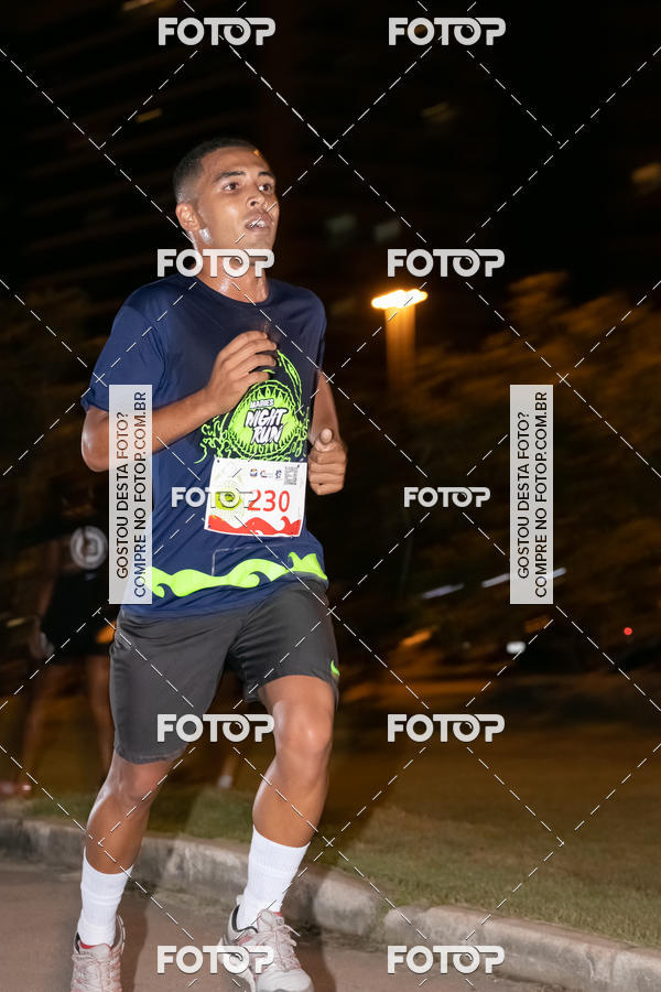 Buy your photos of the eventMarines Night Run on Fotop