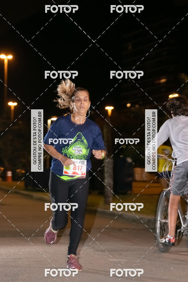 Buy your photos of the eventMarines Night Run on Fotop