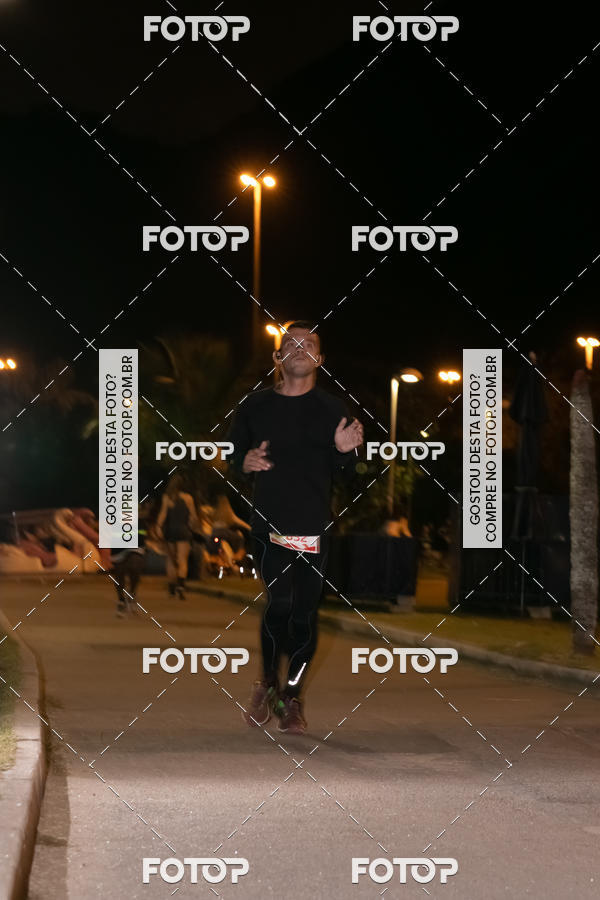 Buy your photos of the eventMarines Night Run on Fotop