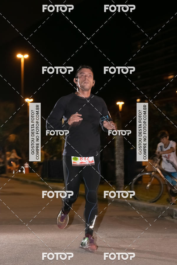 Buy your photos of the eventMarines Night Run on Fotop