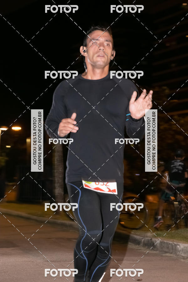 Buy your photos of the eventMarines Night Run on Fotop