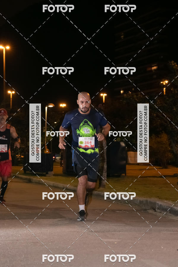 Buy your photos of the eventMarines Night Run on Fotop