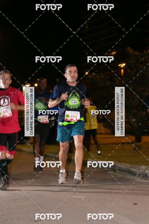 Buy your photos of the eventMarines Night Run on Fotop