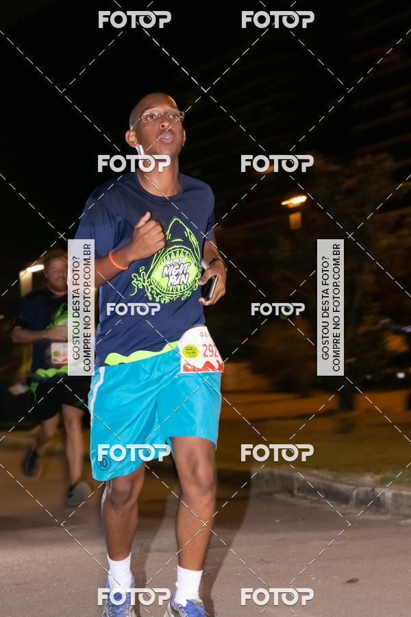 Buy your photos of the eventMarines Night Run on Fotop