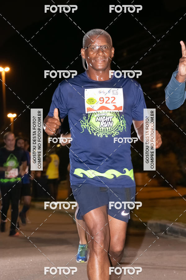 Buy your photos of the eventMarines Night Run on Fotop