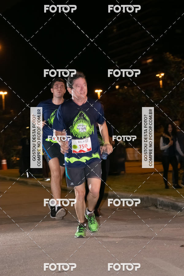 Buy your photos of the eventMarines Night Run on Fotop