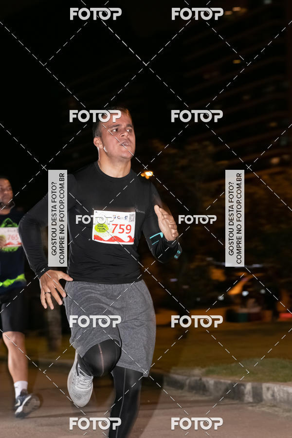 Buy your photos of the eventMarines Night Run on Fotop