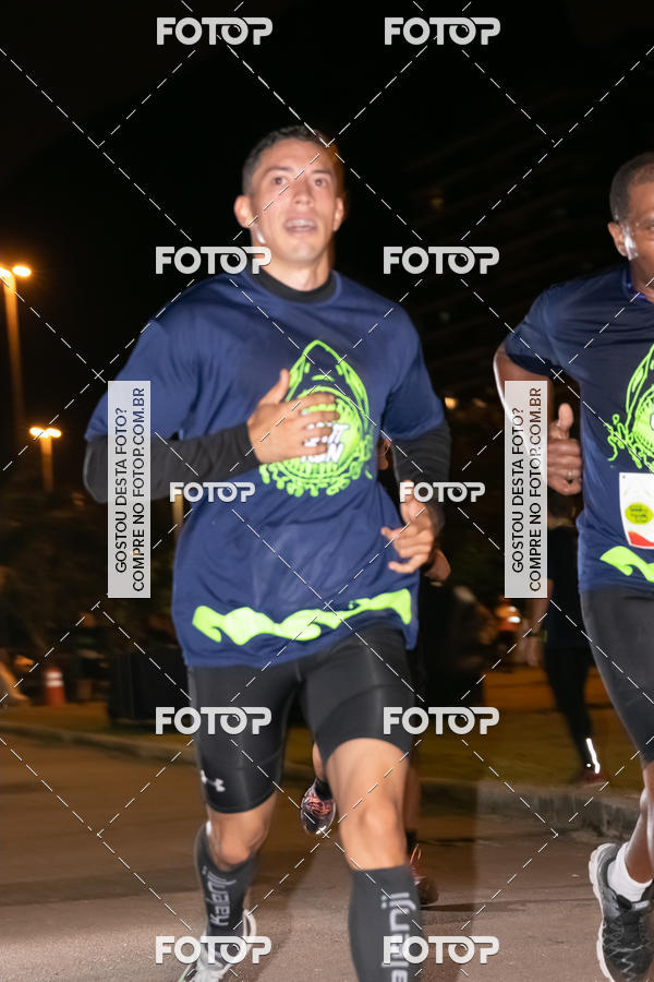 Buy your photos of the eventMarines Night Run on Fotop