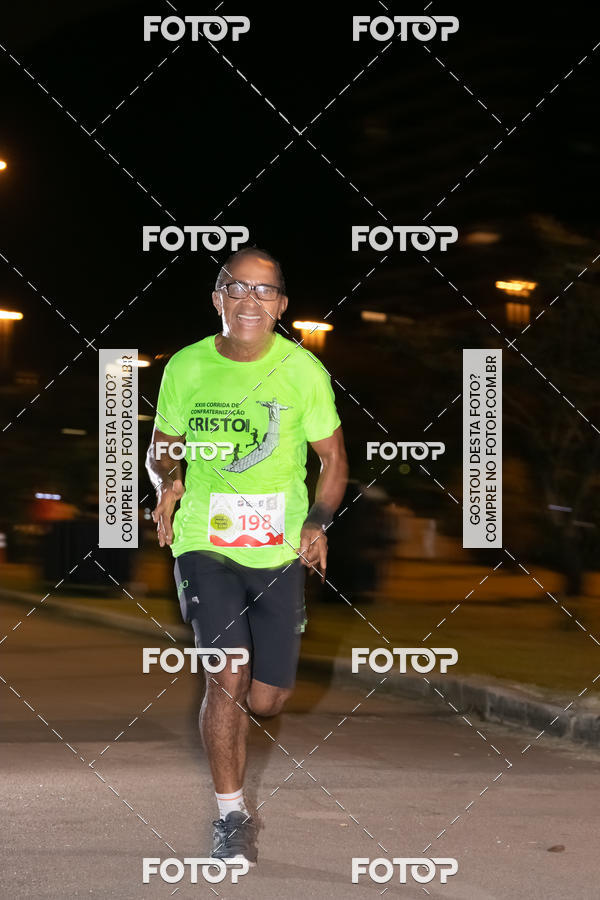 Buy your photos of the eventMarines Night Run on Fotop