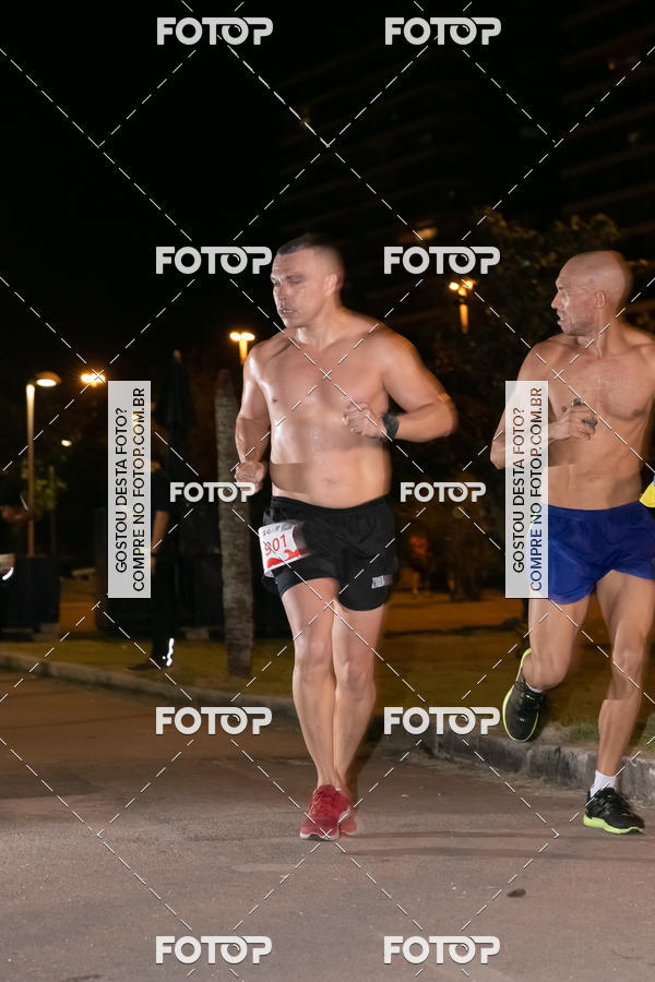 Buy your photos of the eventMarines Night Run on Fotop