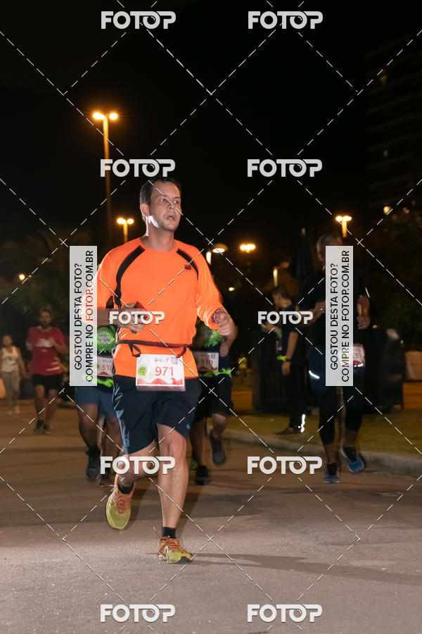 Buy your photos of the eventMarines Night Run on Fotop