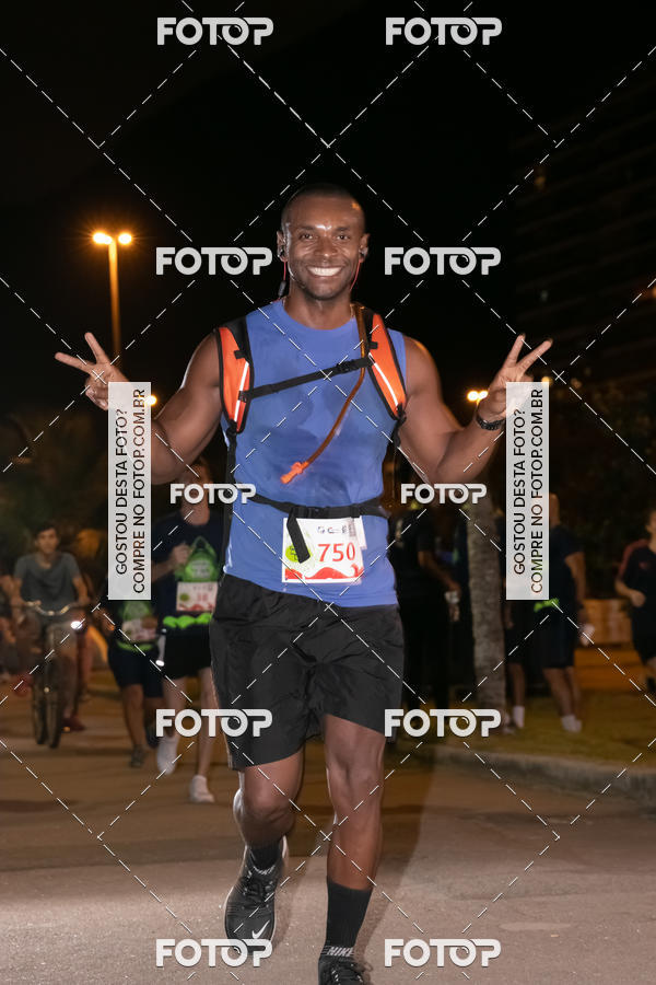 Buy your photos of the eventMarines Night Run on Fotop