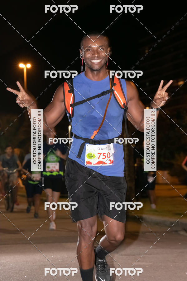 Buy your photos of the eventMarines Night Run on Fotop