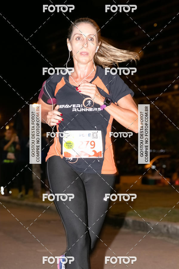 Buy your photos of the eventMarines Night Run on Fotop