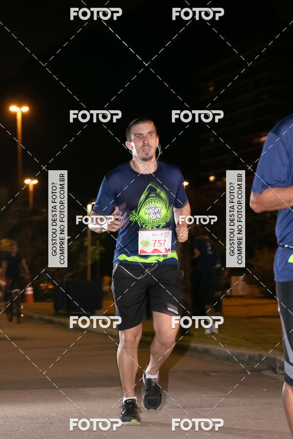 Buy your photos of the eventMarines Night Run on Fotop