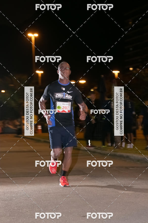 Buy your photos of the eventMarines Night Run on Fotop
