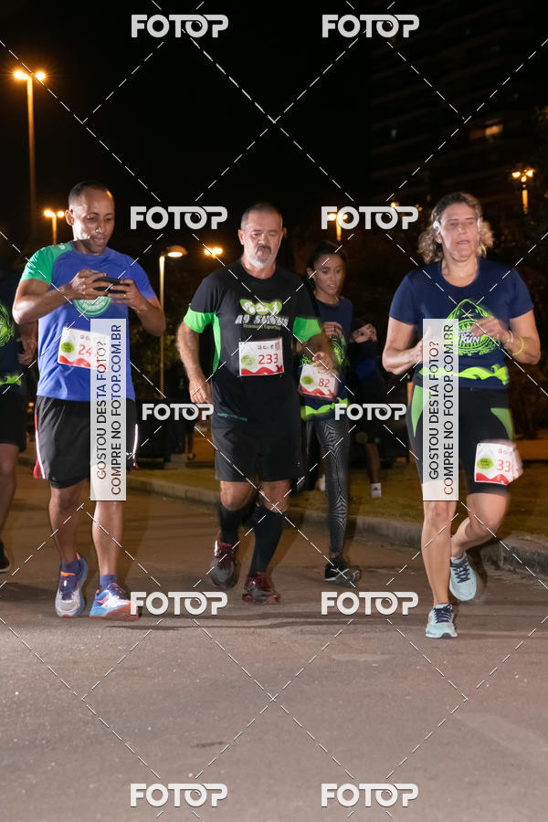 Buy your photos of the eventMarines Night Run on Fotop