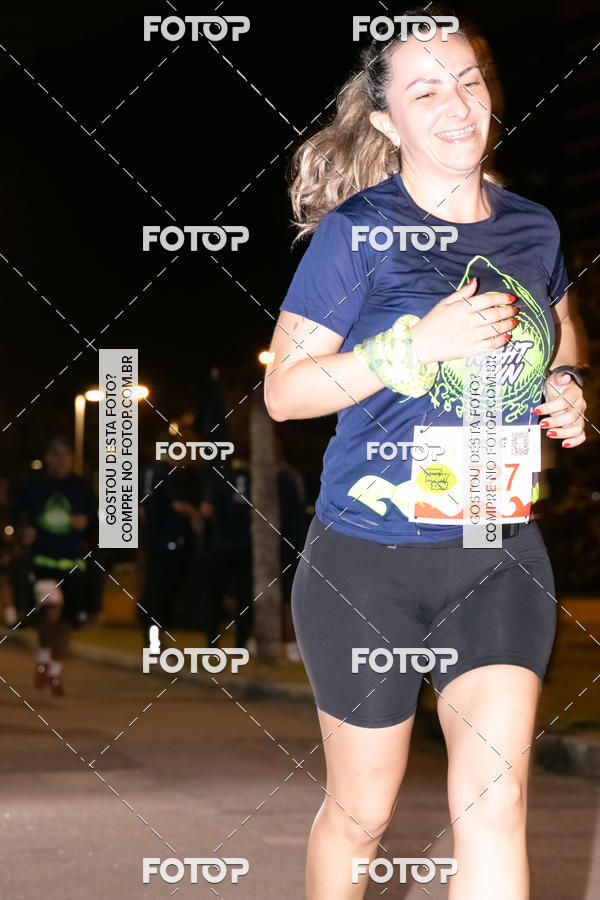 Buy your photos of the eventMarines Night Run on Fotop