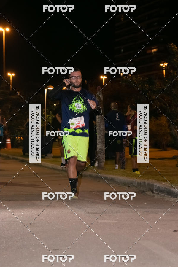 Buy your photos of the eventMarines Night Run on Fotop