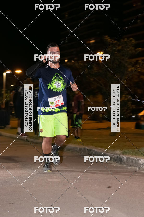 Buy your photos of the eventMarines Night Run on Fotop