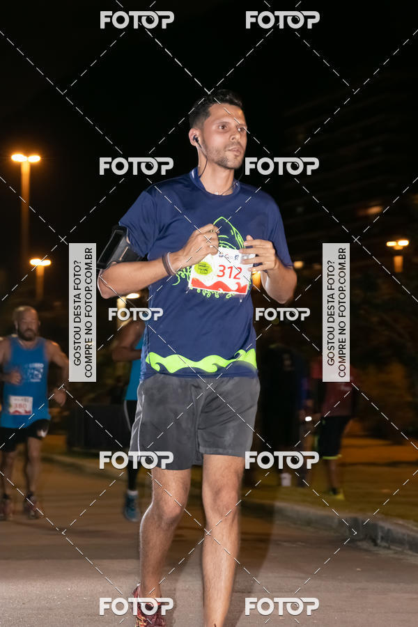 Buy your photos of the eventMarines Night Run on Fotop