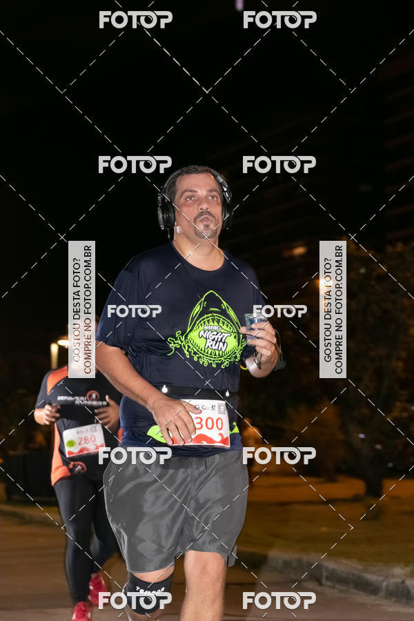 Buy your photos of the eventMarines Night Run on Fotop