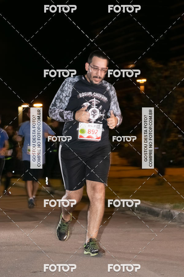 Buy your photos of the eventMarines Night Run on Fotop