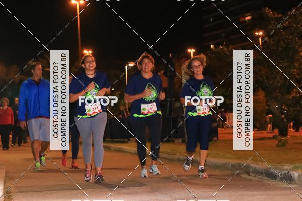 Buy your photos of the eventMarines Night Run on Fotop