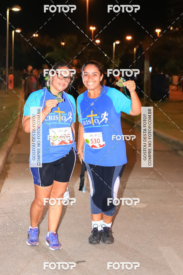 Buy your photos of the eventMarines Night Run on Fotop