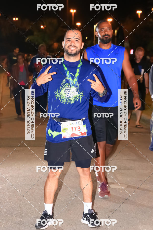 Buy your photos of the eventMarines Night Run on Fotop