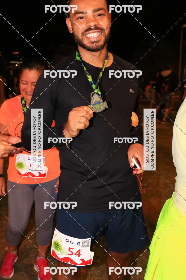 Buy your photos of the eventMarines Night Run on Fotop