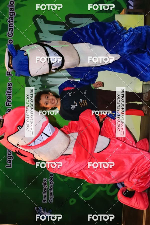 Buy your photos of the eventMarines Night Run on Fotop