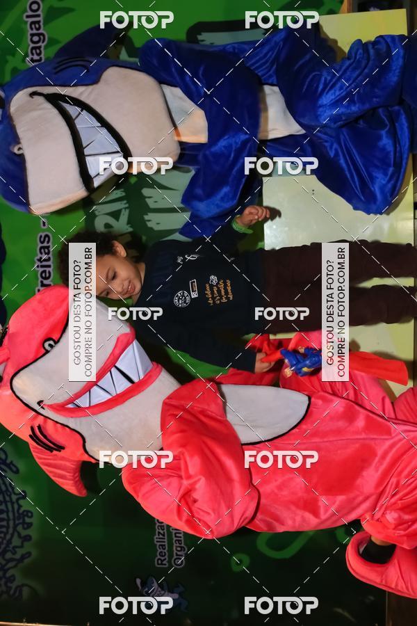 Buy your photos of the eventMarines Night Run on Fotop