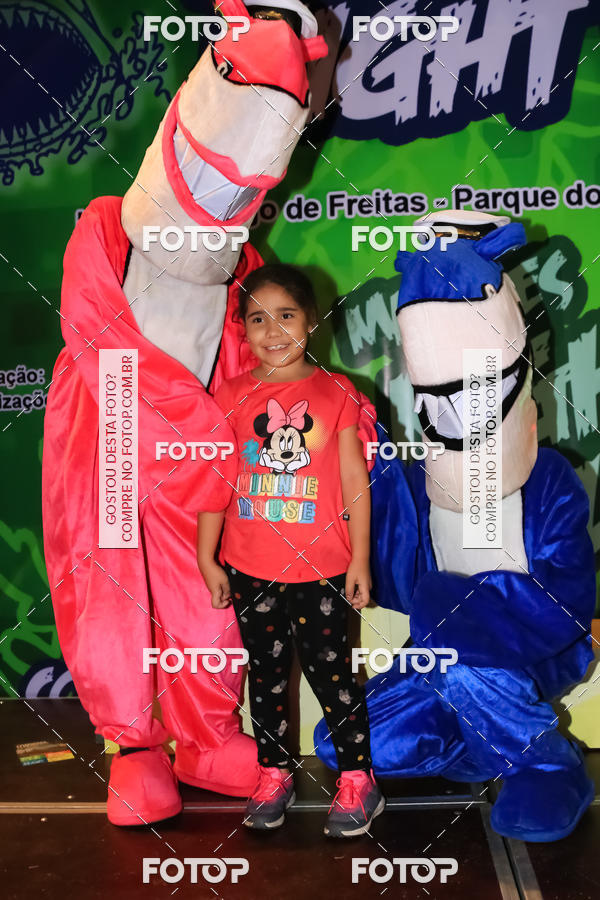 Buy your photos of the eventMarines Night Run on Fotop