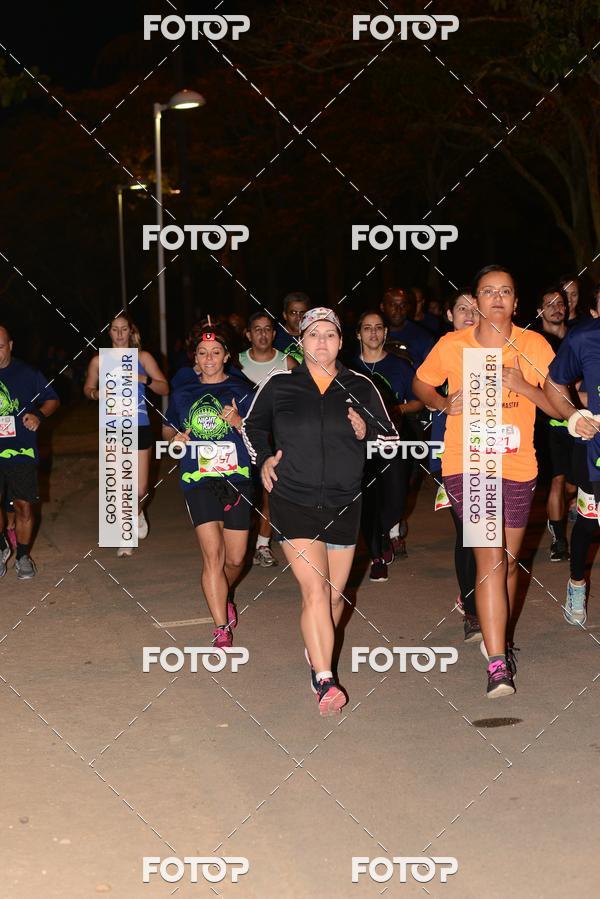 Buy your photos of the eventMarines Night Run on Fotop