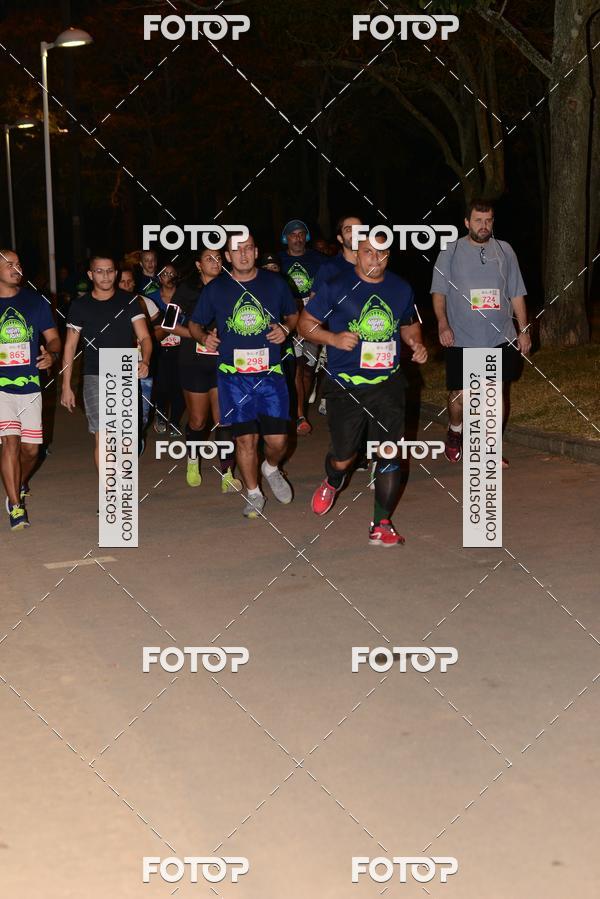 Buy your photos of the eventMarines Night Run on Fotop