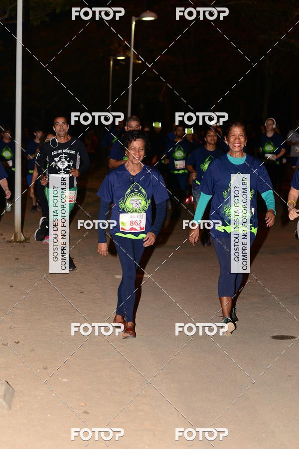 Buy your photos of the eventMarines Night Run on Fotop