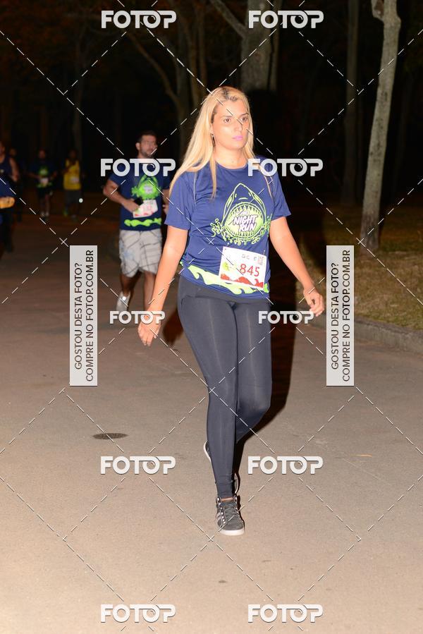 Buy your photos of the eventMarines Night Run on Fotop