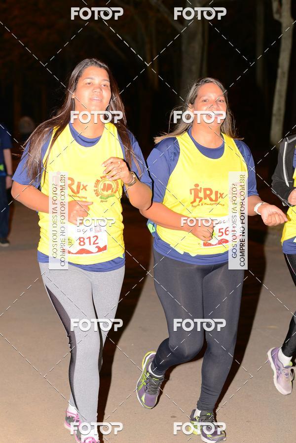 Buy your photos of the eventMarines Night Run on Fotop