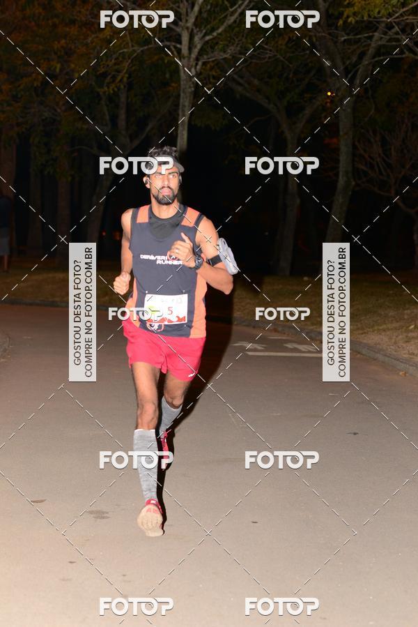 Buy your photos of the eventMarines Night Run on Fotop