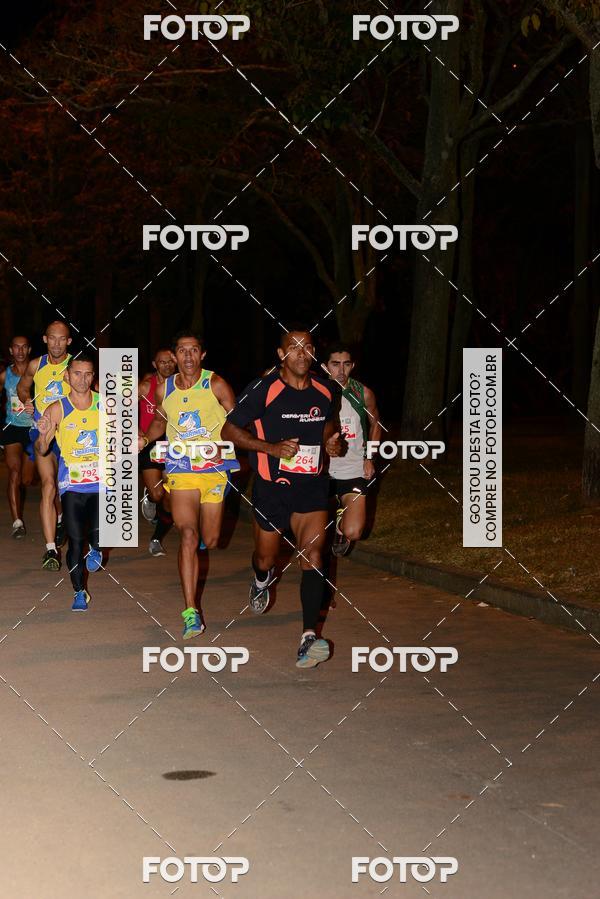 Buy your photos of the eventMarines Night Run on Fotop