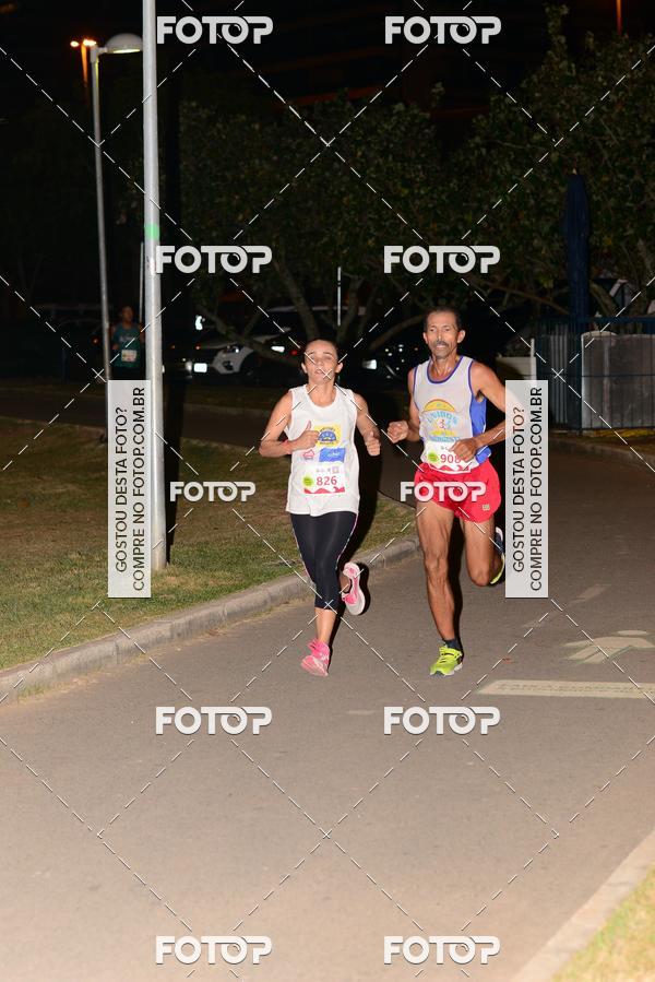 Buy your photos of the eventMarines Night Run on Fotop