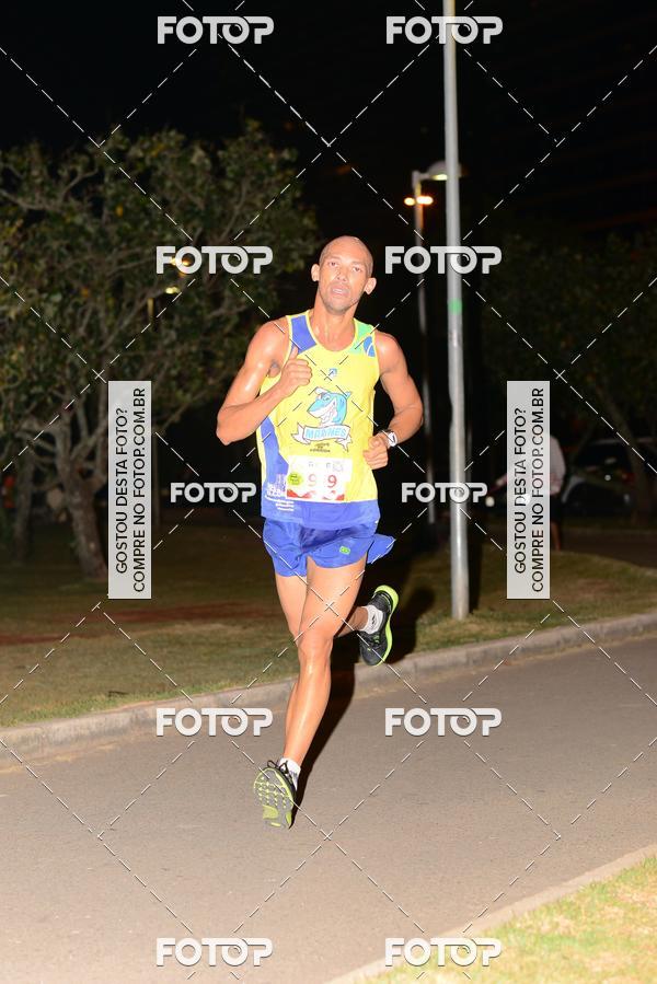 Buy your photos of the eventMarines Night Run on Fotop