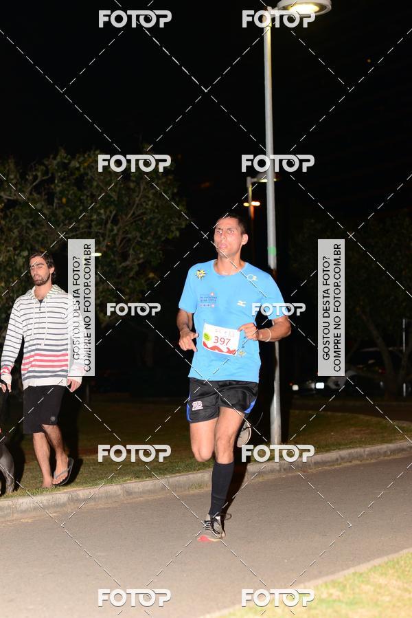 Buy your photos of the eventMarines Night Run on Fotop