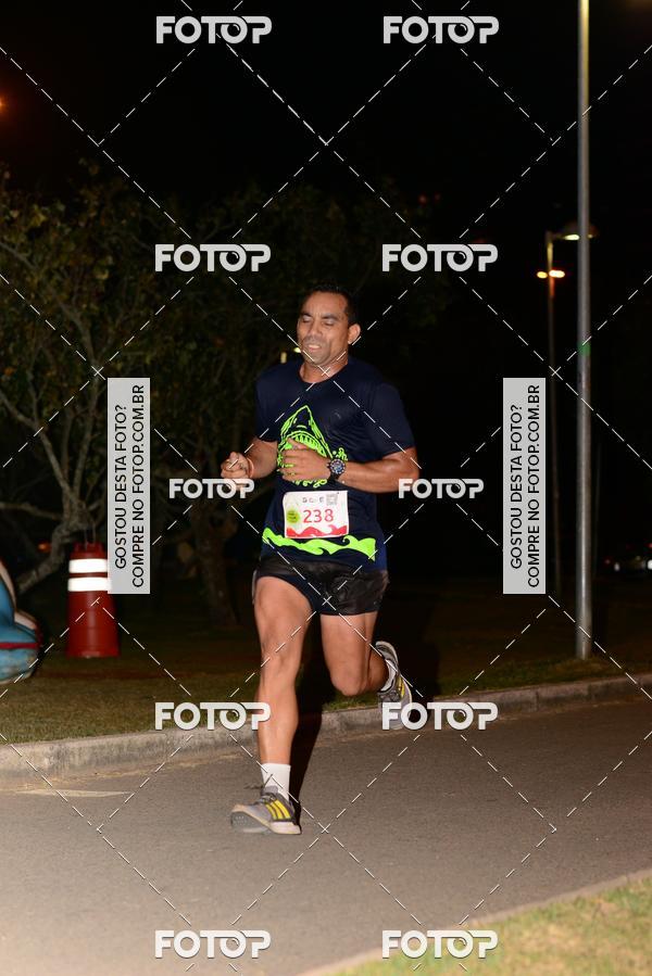 Buy your photos of the eventMarines Night Run on Fotop